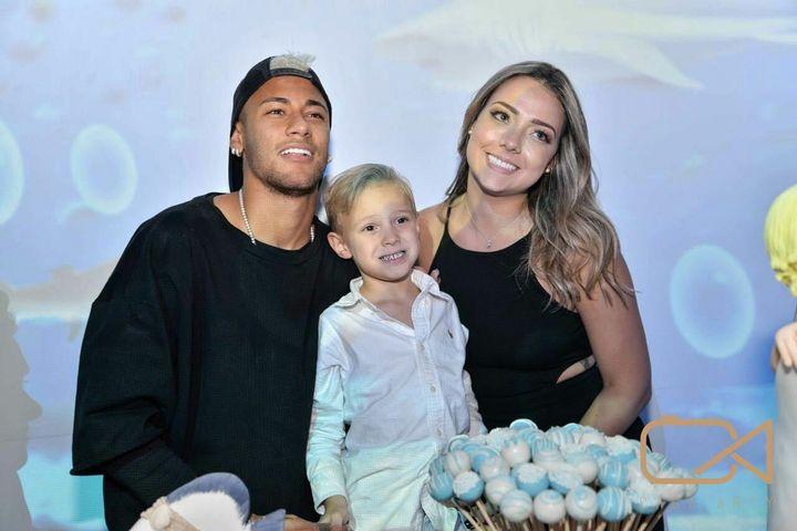 Neymar with Carolina Dantas